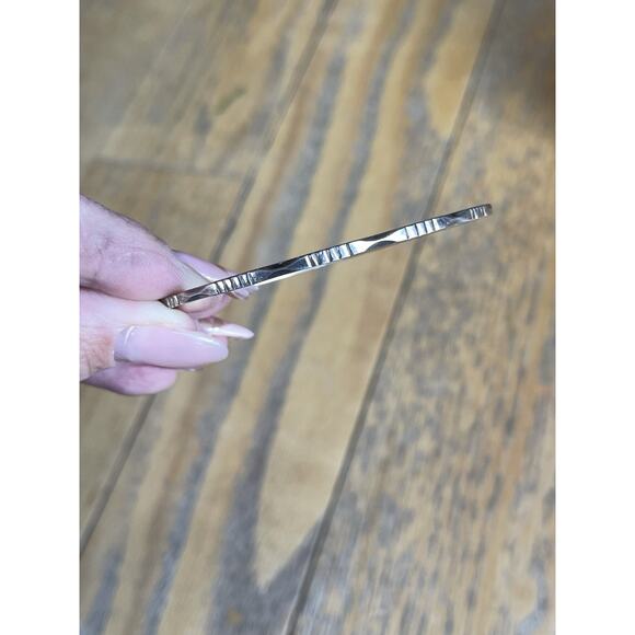 Vintage Mexico 925 Sterling Silver Stamped Bangle Minimalist Southwest Style - Picture 9 of 12